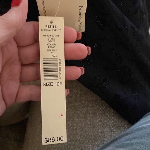 Black Sleeveless Dress - Picture 3 of 3